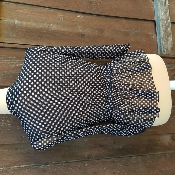 Adorable INC Top - Picture 2 of 9